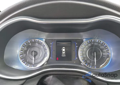 2016 Chrysler 200 Limited из США, поврежденный, VIN 1C3CCCAB7GN113385